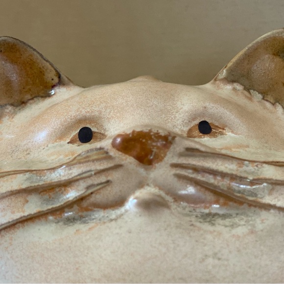 CERAMIC CAT AND CAT SHAPED CANDLE - Picture 11 of 16